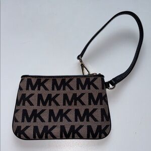 Michael Kors MK Signature Logo Card Holder Wristlet Tan Canvas Black Leather EUC
